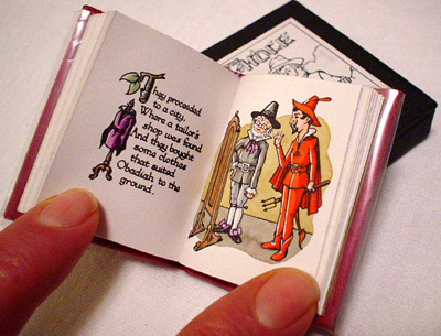Gordon Murray's miniature book, The Hole, 1978
